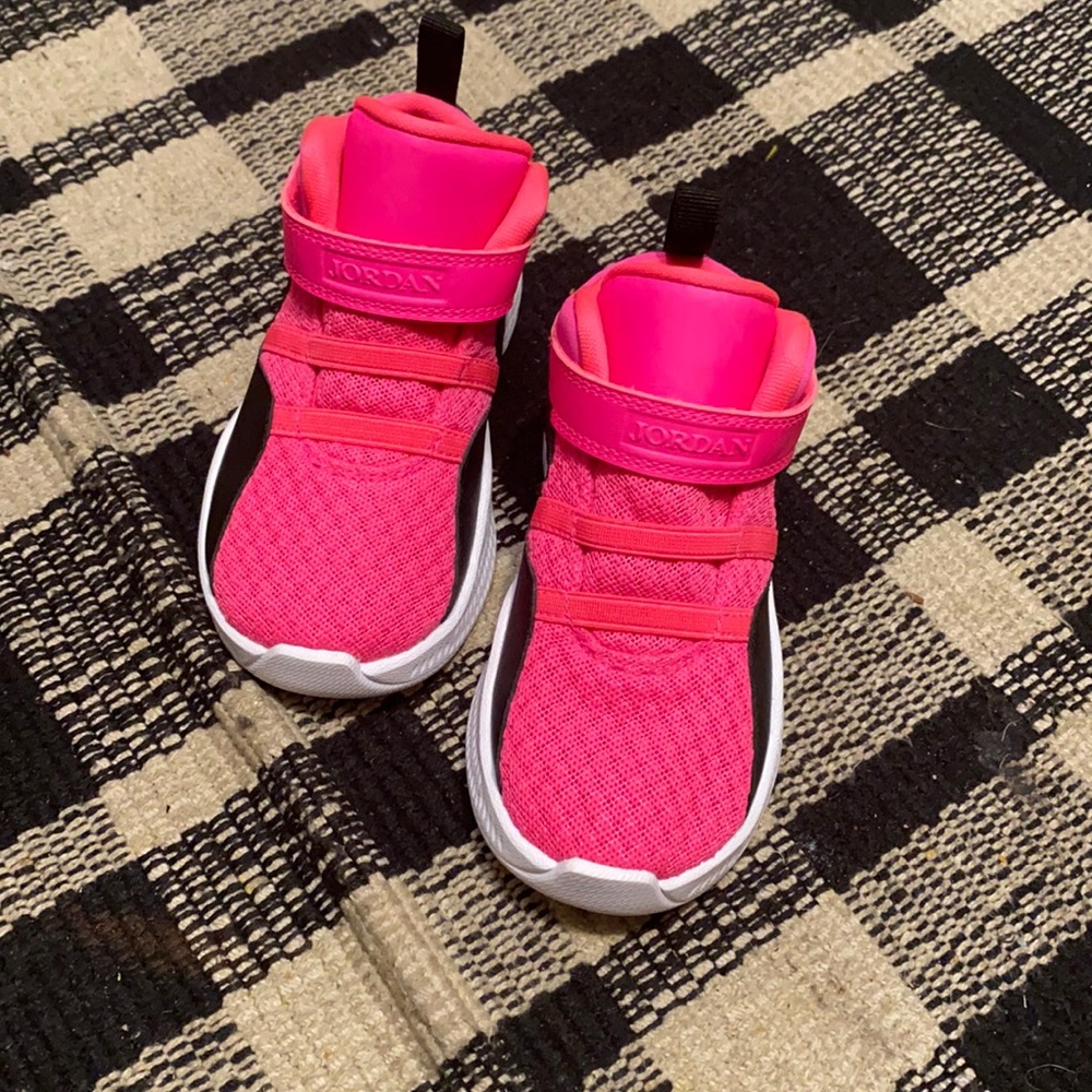Kids Jordan size 8c.